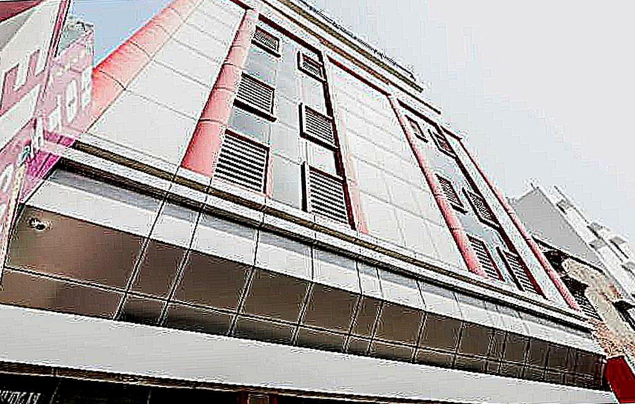 Oyo 79765 Hotel Samrat Lucknow Exterior photo